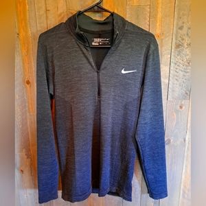 Men's Medium Nike Golf Standard Fit Long Sleeve Quarter Zip